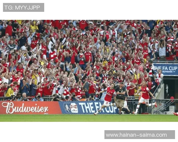 欧冠焦点战利物浦小胜阿森纳乌龙球引发争议判罚全场沸腾