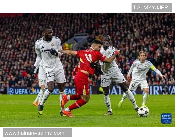 中超焦点战平局皇马与利物浦争议判罚引发全场热议 中超焦点战平局皇马与利物浦争议判罚引发全场热议