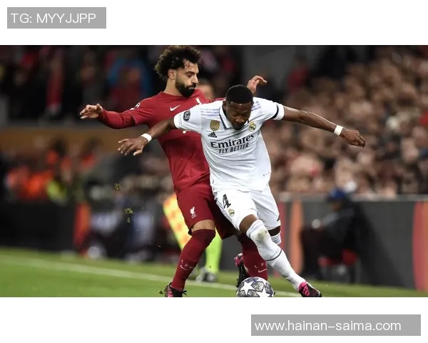 欧冠激战曼联大胜波尔图红牌争议引发全场热议